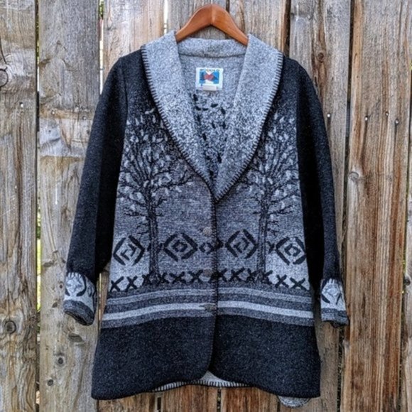 VINTAGE - Wool Blend Oversized Shaket - Picture 10 of 11
